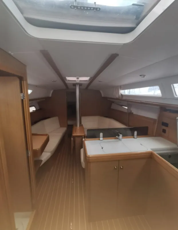 Bonaccia Charter Boat