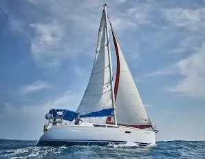 Rent a 10.9m Boat in Cartagena de Indias