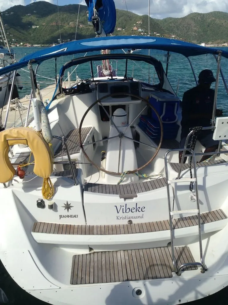 Explore Road Town on a 10.98m Rental Sailing Yacht