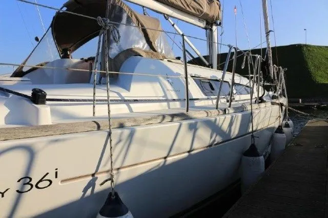 Vakaryne Charter Boat