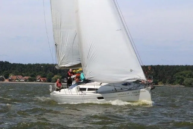 Charter a 10.94m Boat in Gothenburg