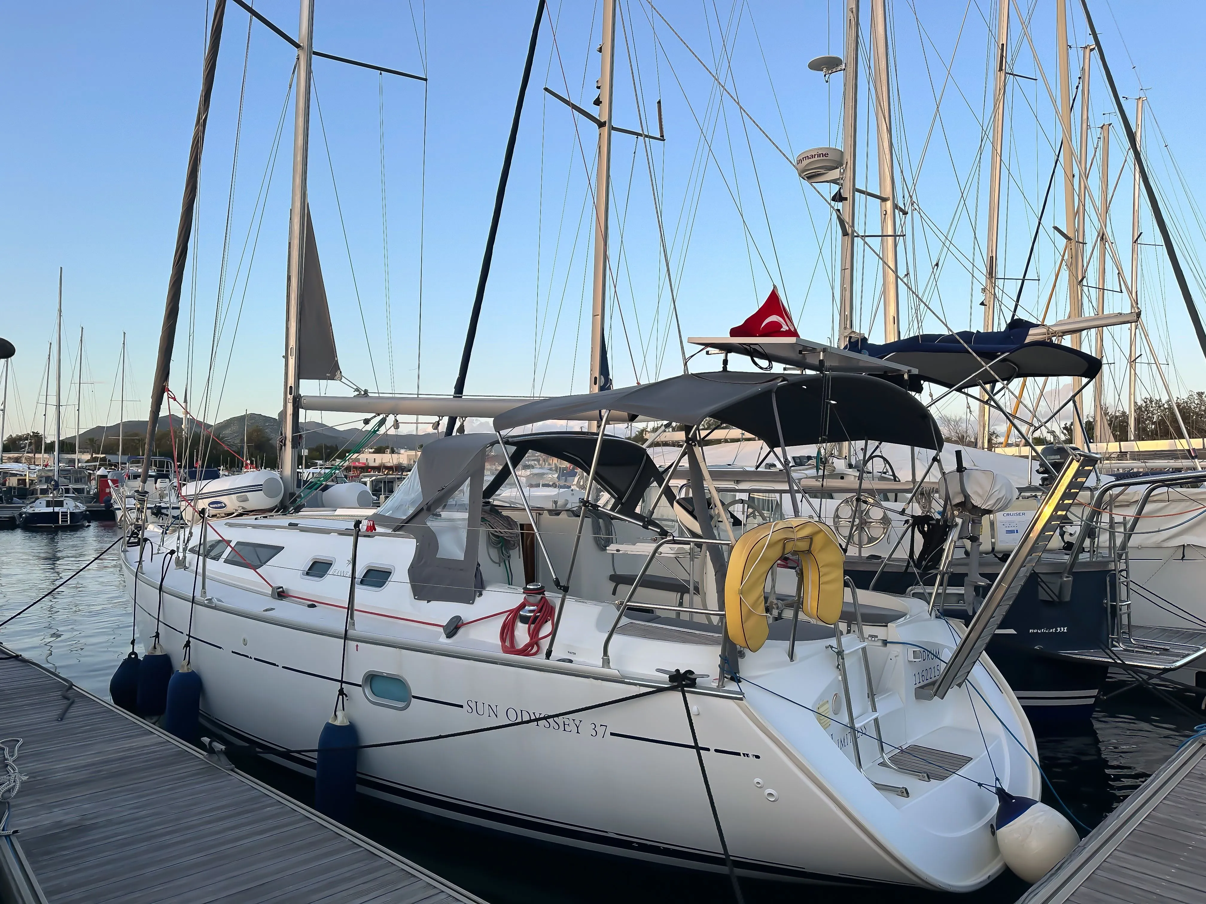 Rent a 11.27m 3 Cabin Sailing Yacht in Turgutreis
