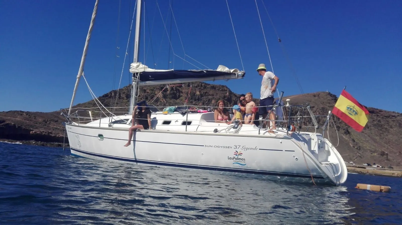 Rent a 11.4m Sailing Yacht in Las Palmas de Gran Canaria
