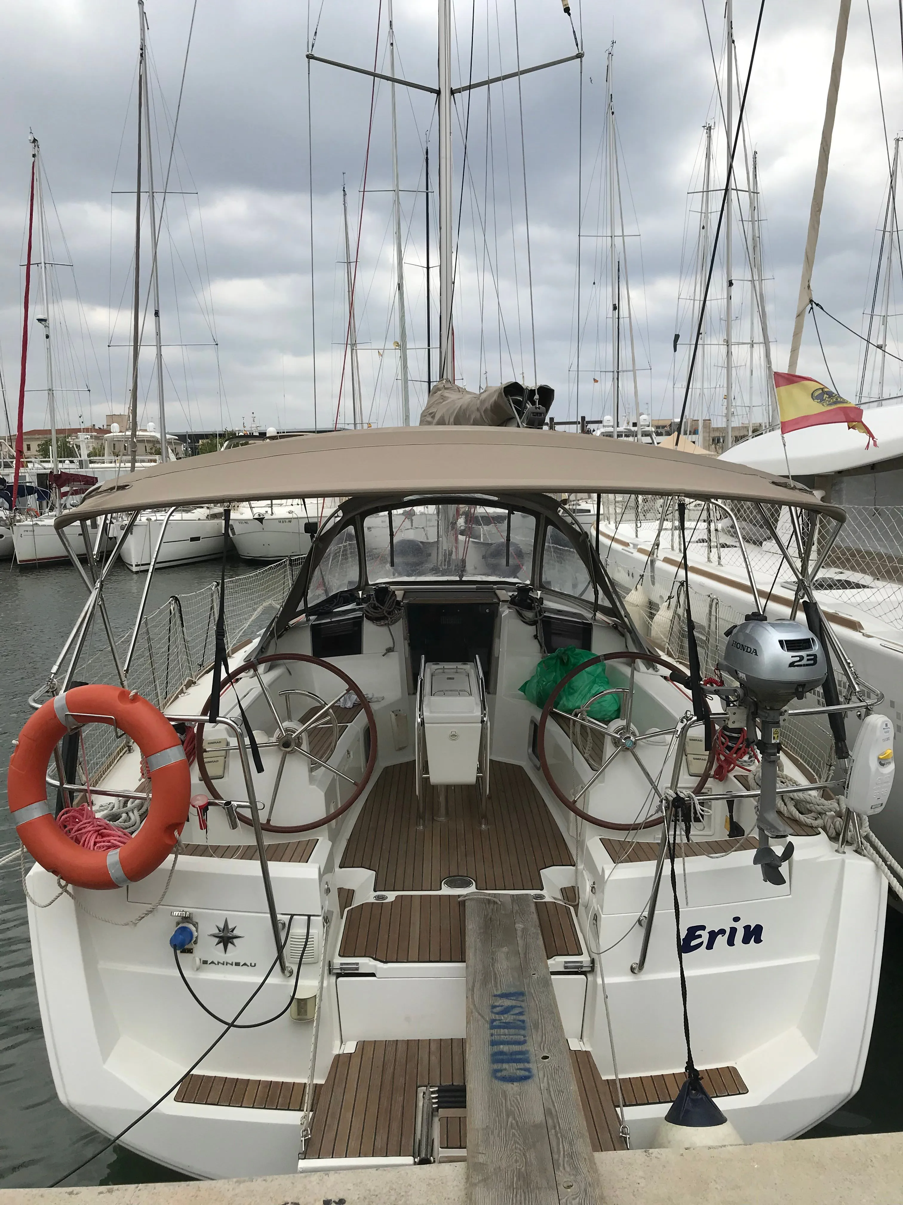 Rent a 11.34m Sailing Yacht Jeanneau Sun Odyssey 379 in San Miguel de Abona