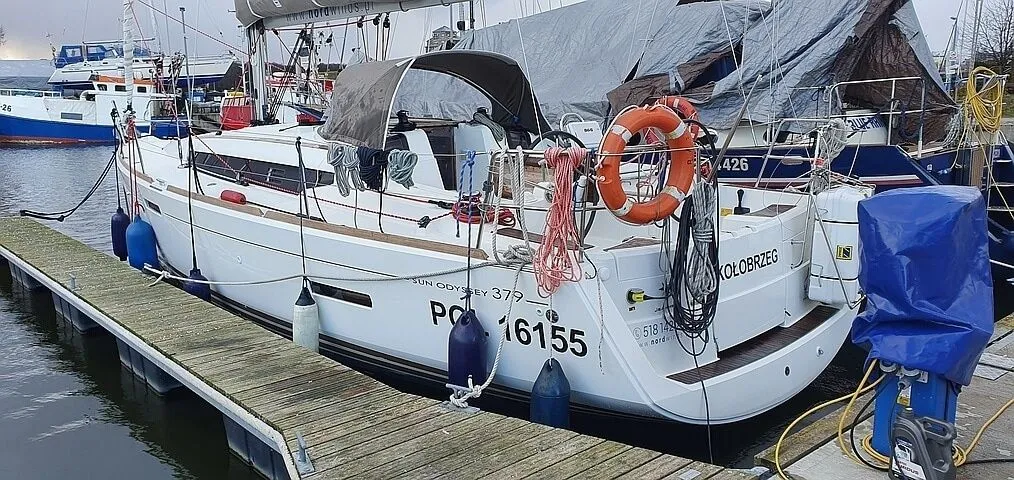 Heho Charter Boat