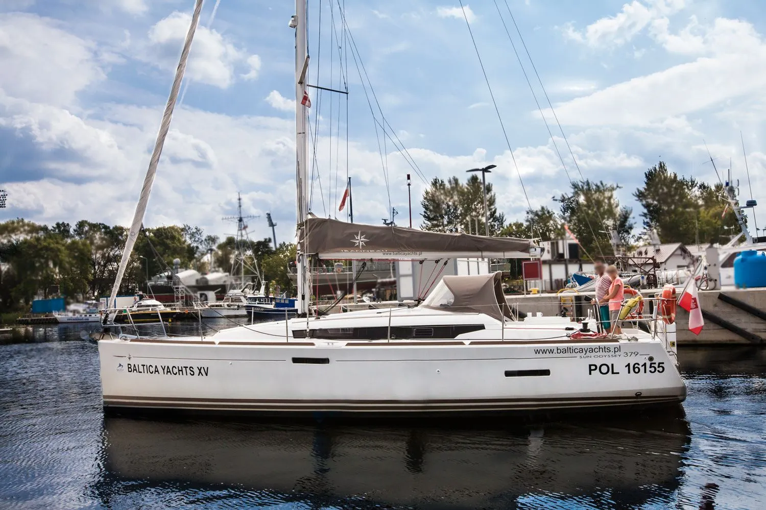 Rent a 11.34m Sailing Yacht Jeanneau Sun Odyssey 379 in Kolobrzeg