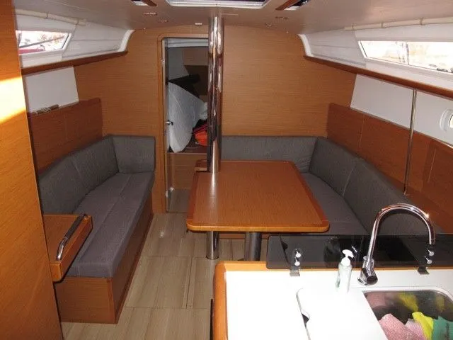 Rent a 11.34m Jeanneau Sun Odyssey 379 in Nieuwpoort