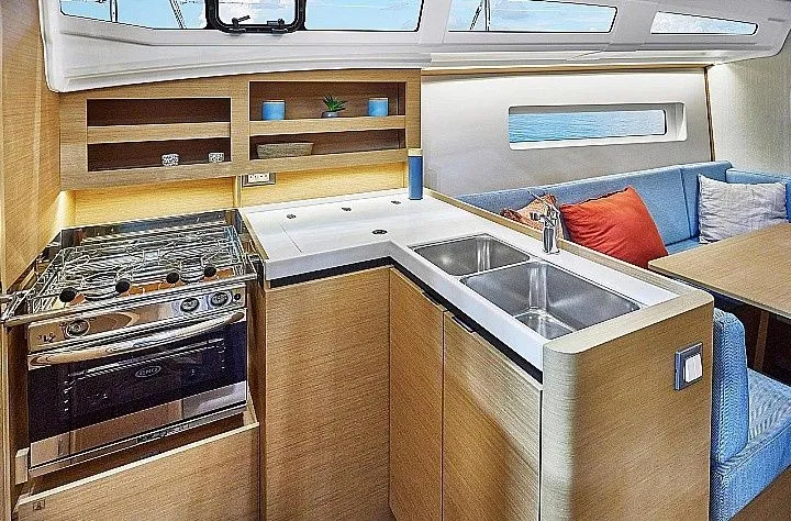 Lidija Charterboot - 5