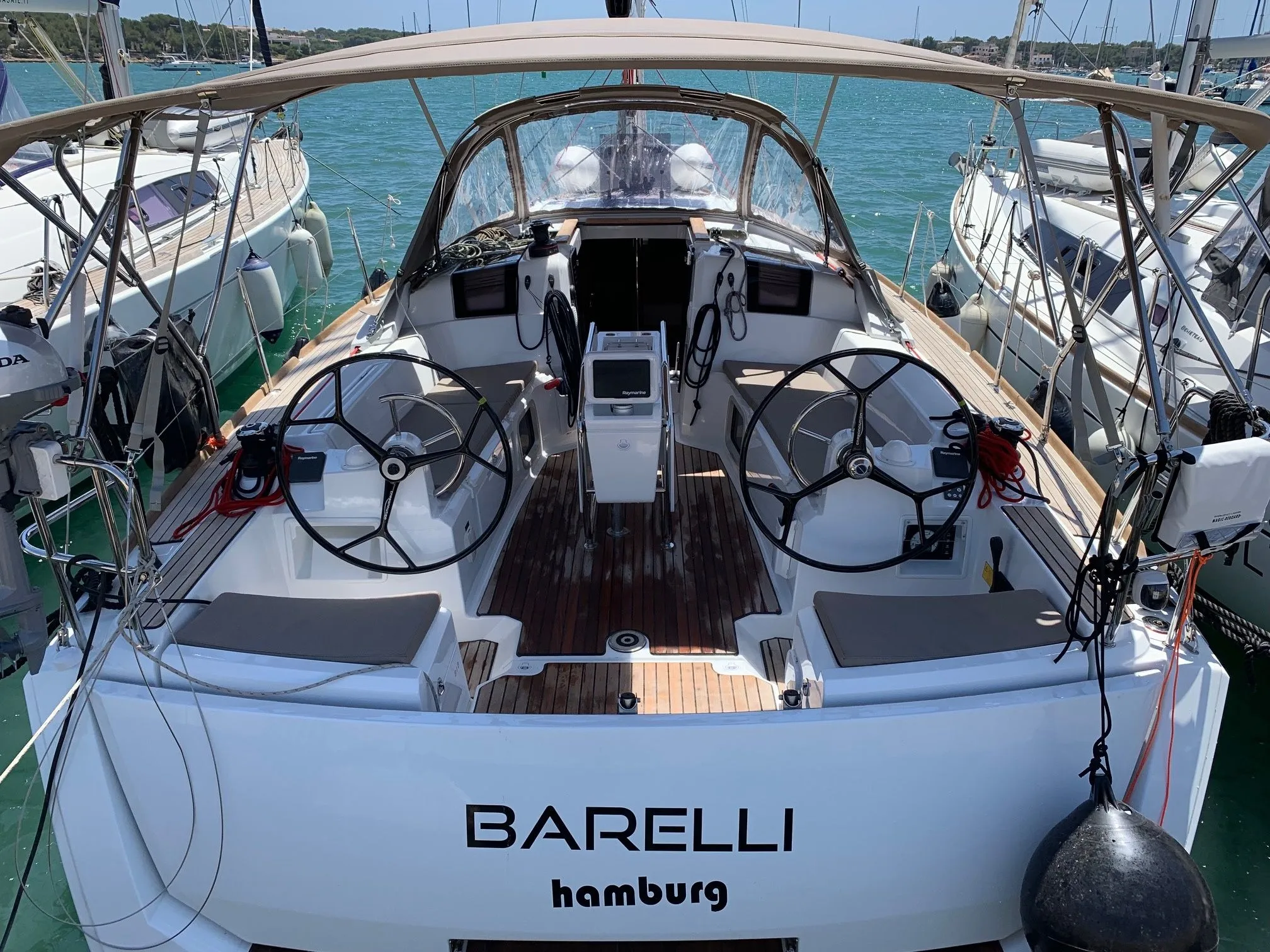 Charter a 11.75m Boat in Portocolom