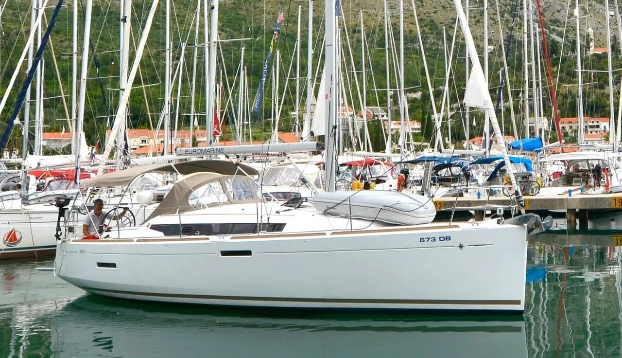 Bravo Kiss Charterboot - 3