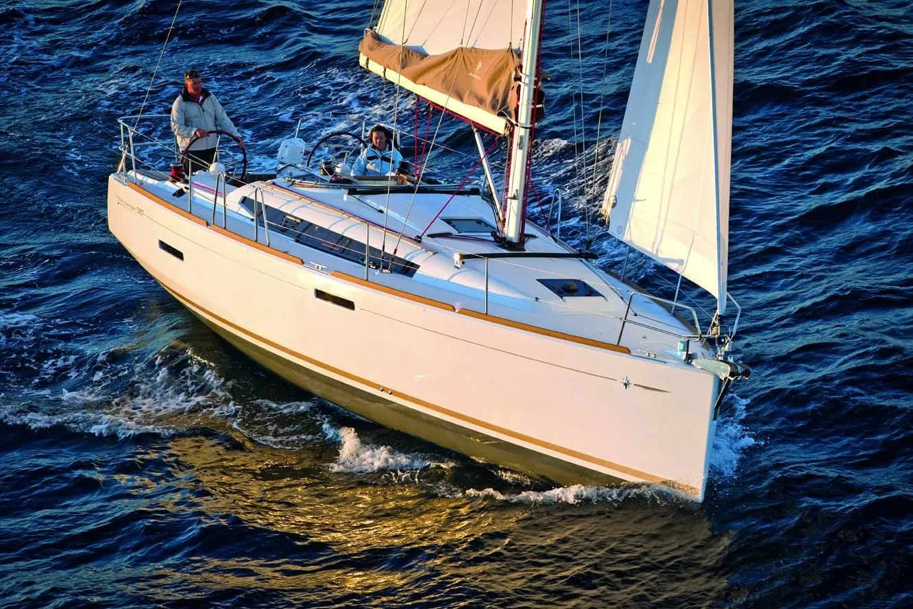 Dakiri 3 Charter Boat