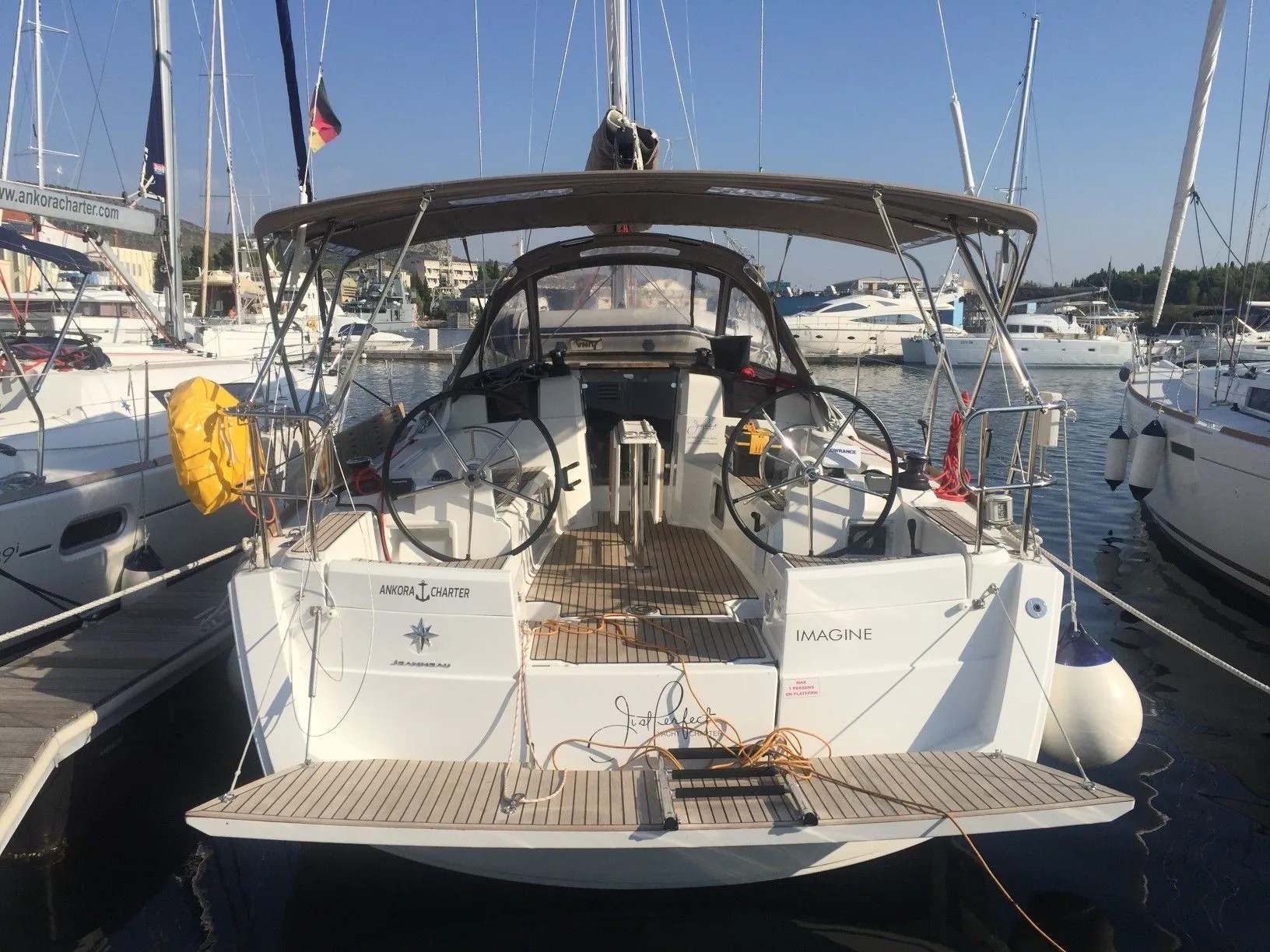 Rent a 11.34m Jeanneau Sun Odyssey 389 in Skradin