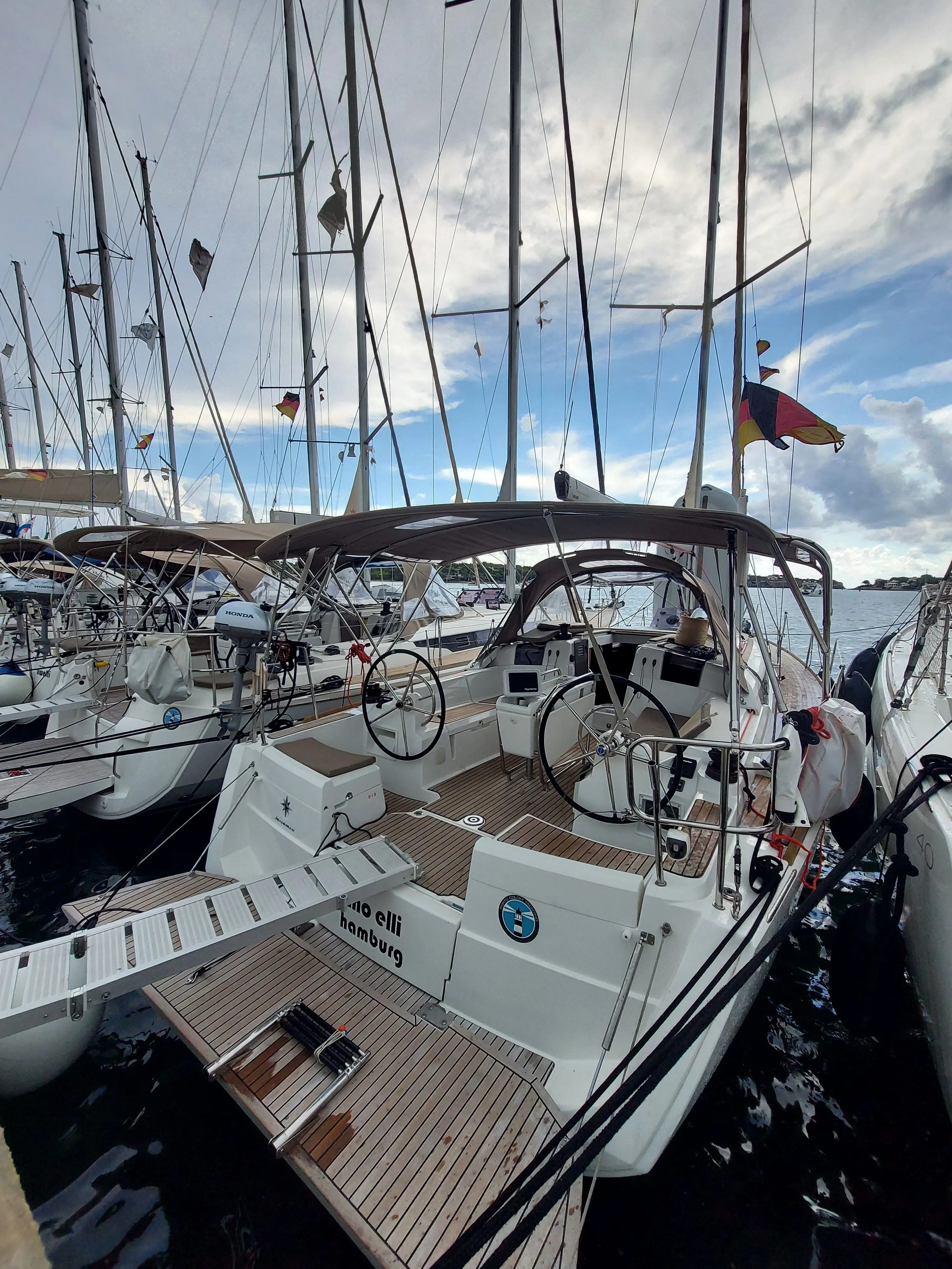 11.75m Portocolom Jeanneau Sun Odyssey 389 Hire