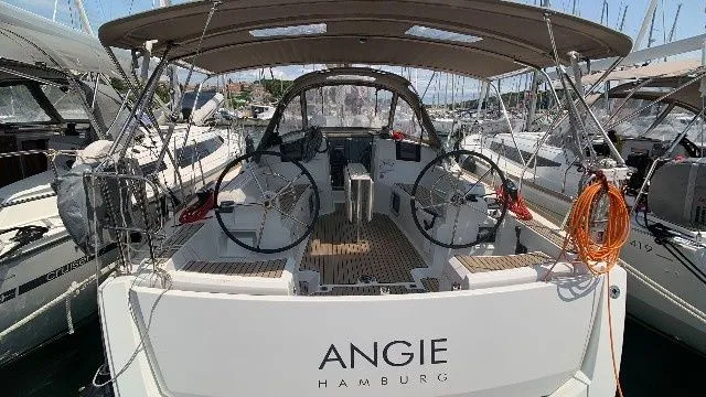 My Pearl Charter Boat