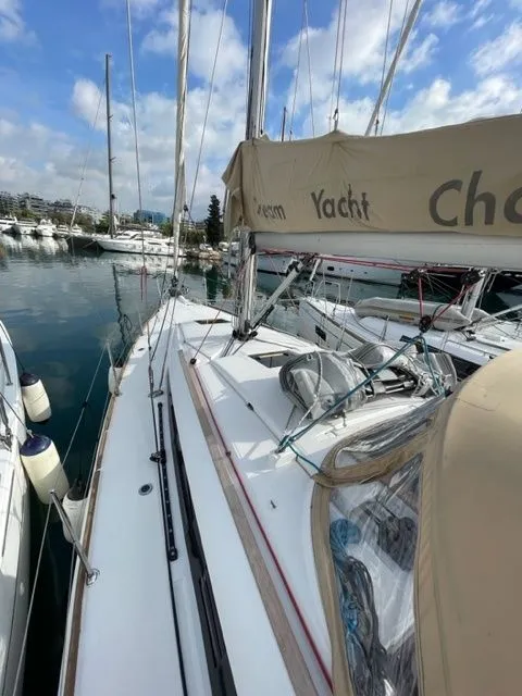 11.75m Kos Town Sailing Yacht Jeanneau Sun Odyssey 389 Hire