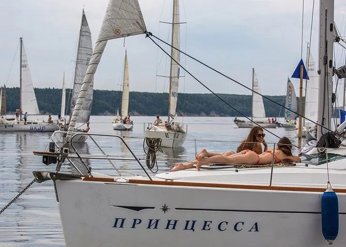 Princessa лодка на прокат