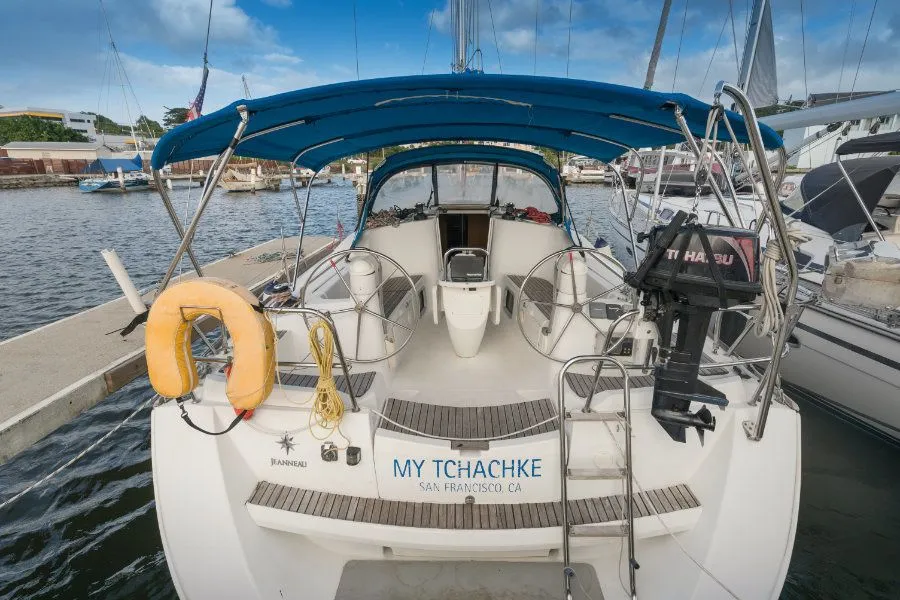 Explore Ribishi on a 11.86m Rental Sailing Yacht Jeanneau Sun Odyssey 39i
