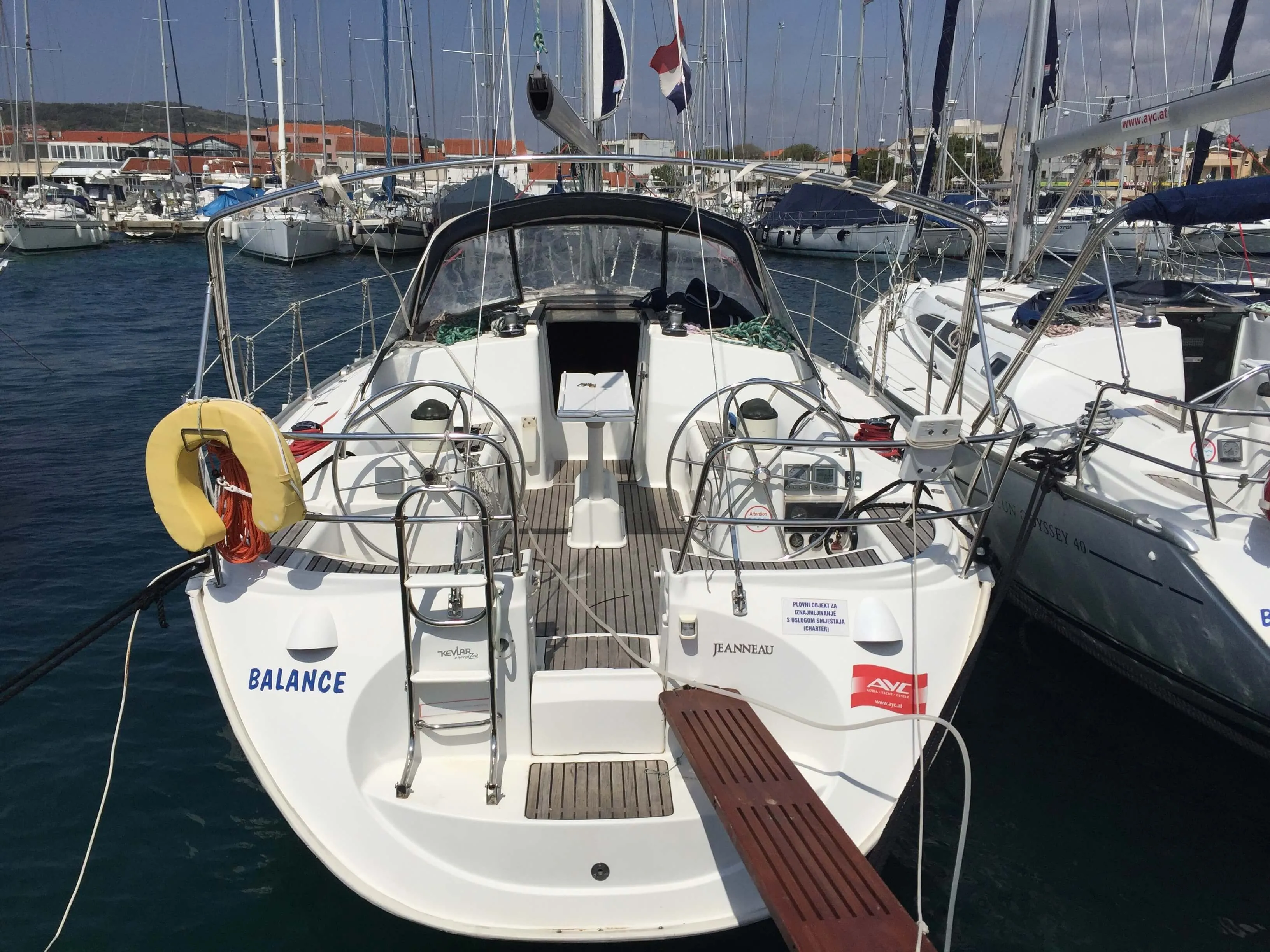 Explore Betina on a 12.2m Rental Sailing Yacht Jeanneau Sun Odyssey 40
