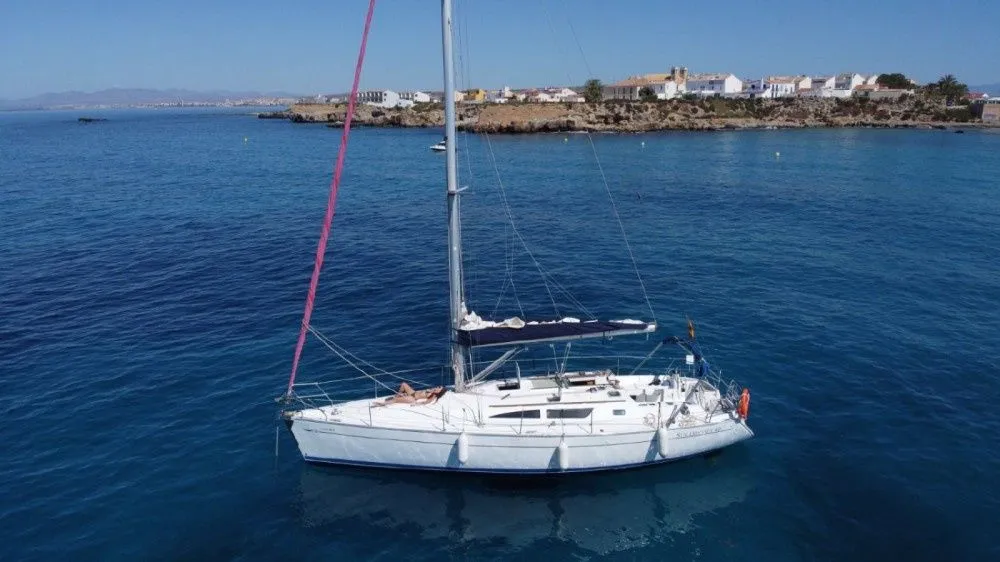Explore Santa Pola on a 12.2m Rental Jeanneau Sun Odyssey 40