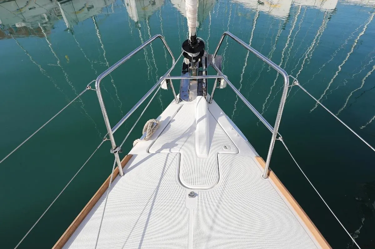 Ad hoc Charter Boat - 4