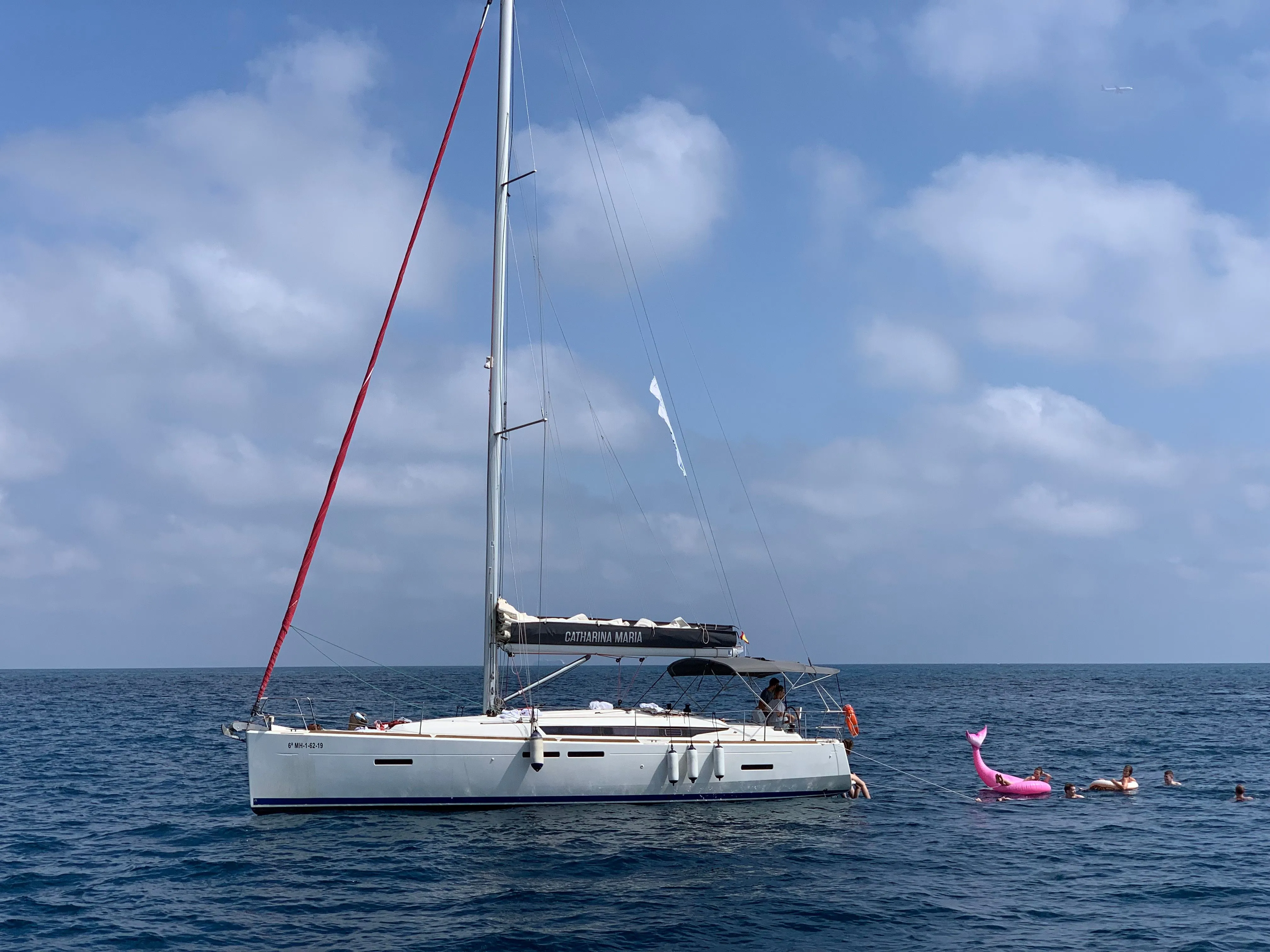Rent a 11.99m Jeanneau Sun Odyssey 409 in Barcelona