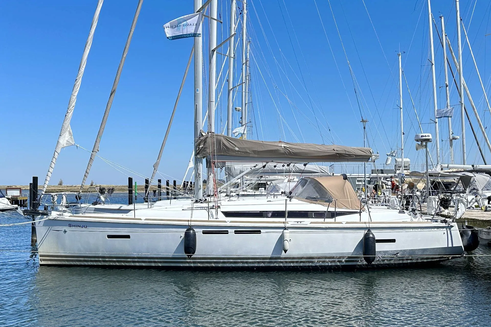 Shinju Charter Boat