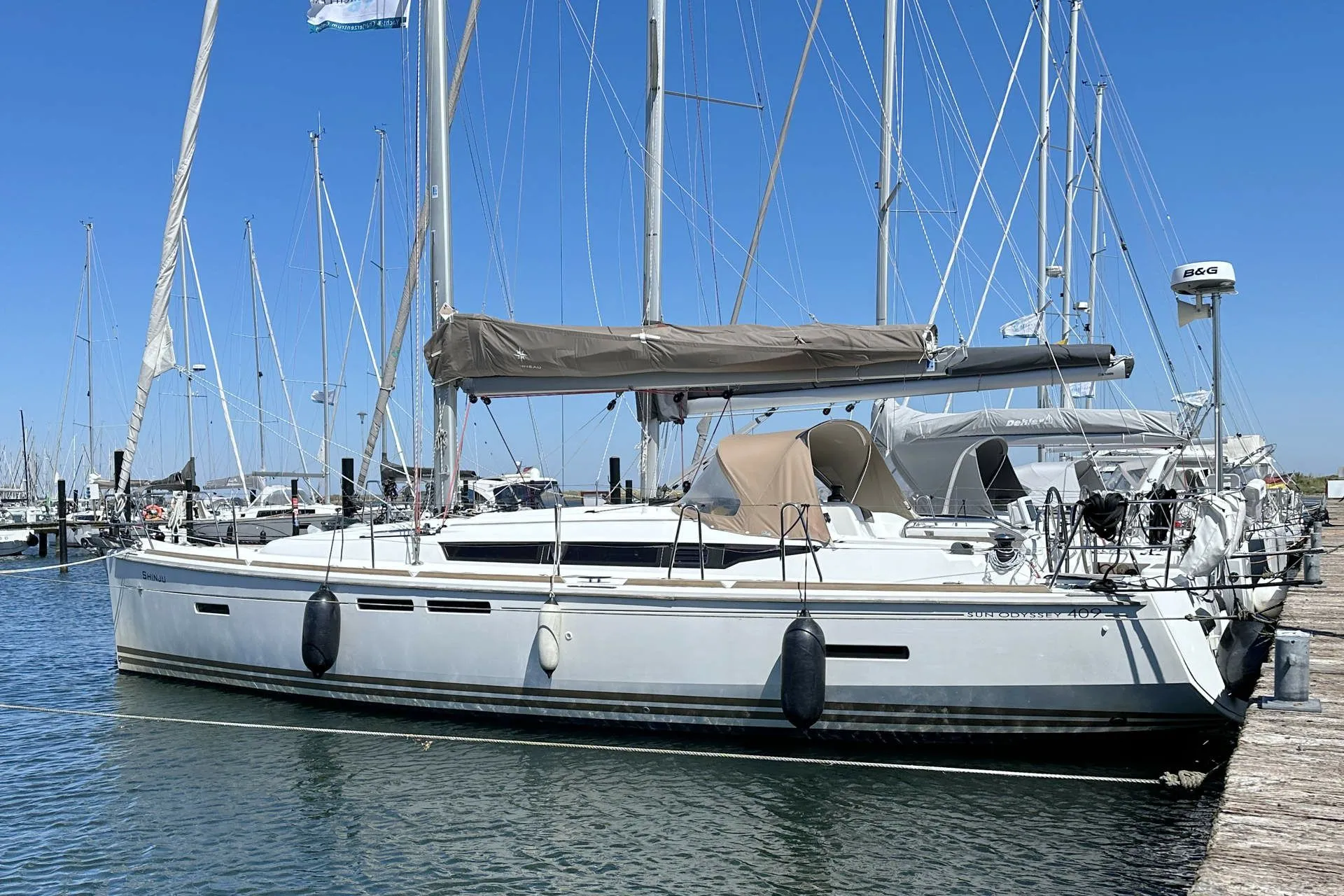 Shinju Charter Boat