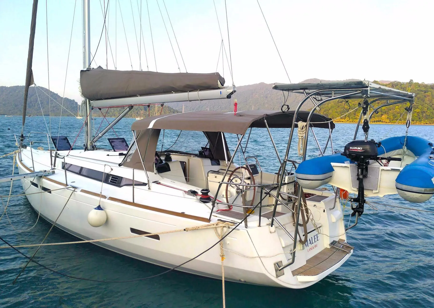 Charter a 12.34m Jeanneau Sun Odyssey 409 in Ko Chang