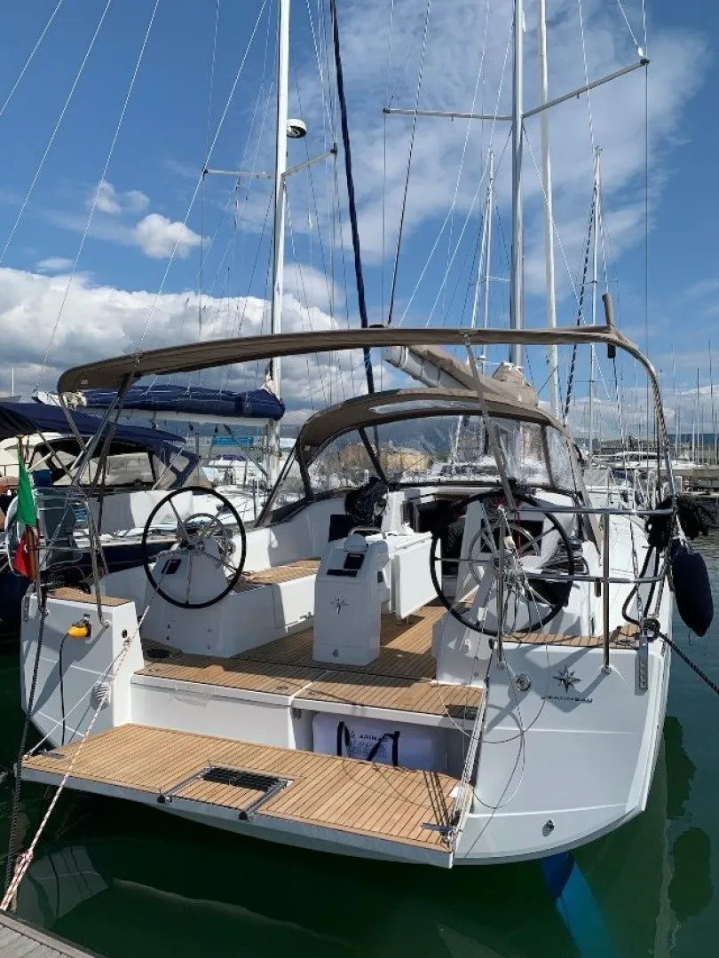 Bella Charter Boat