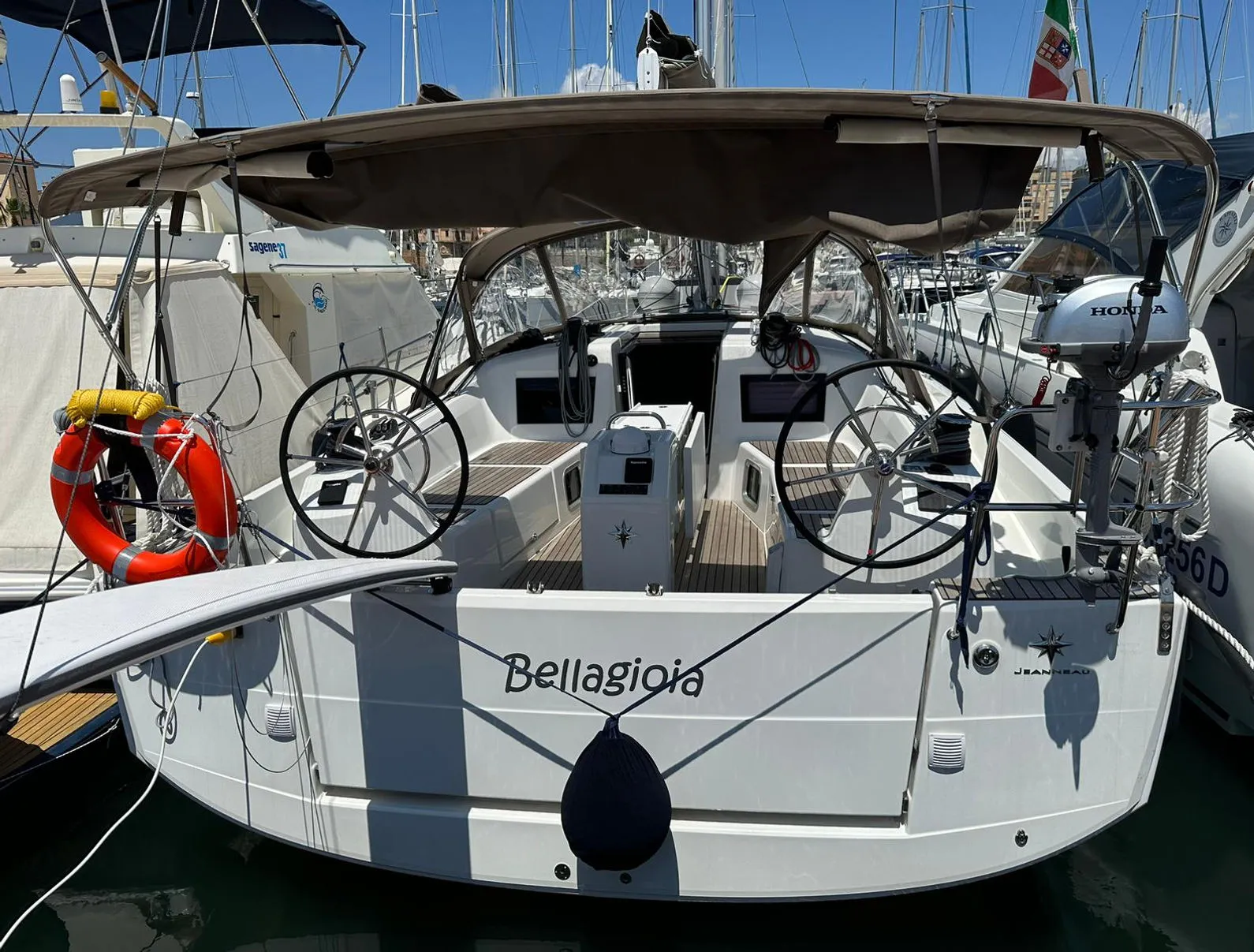 Bellagioia Charter Boat
