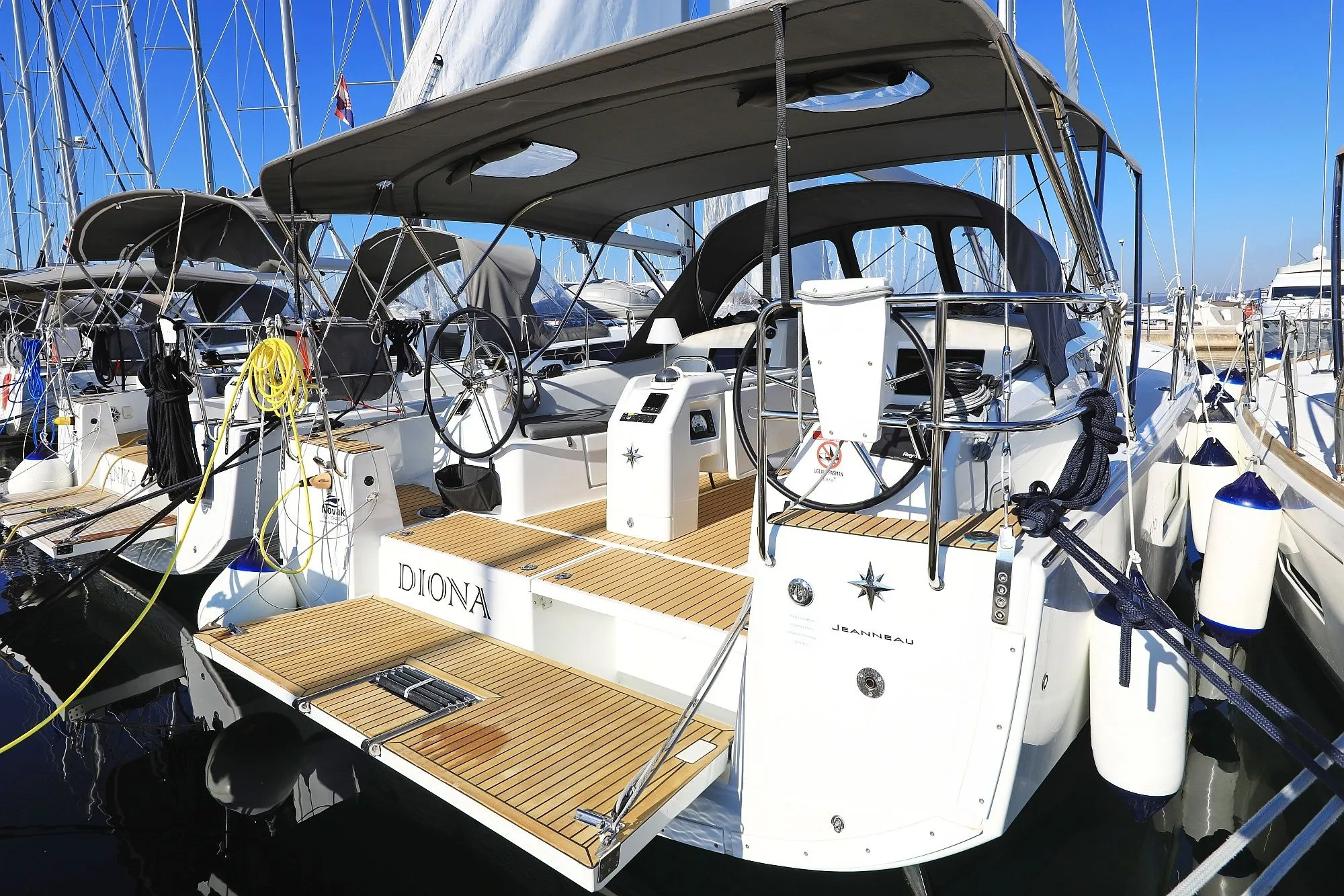 Diona Mietboot - 5
