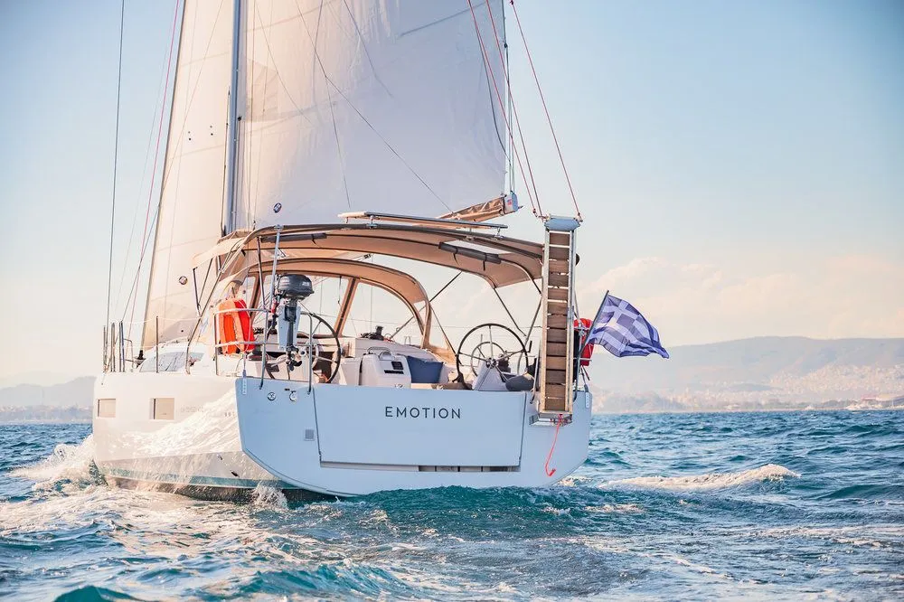 Emotion Charter Boat - 5