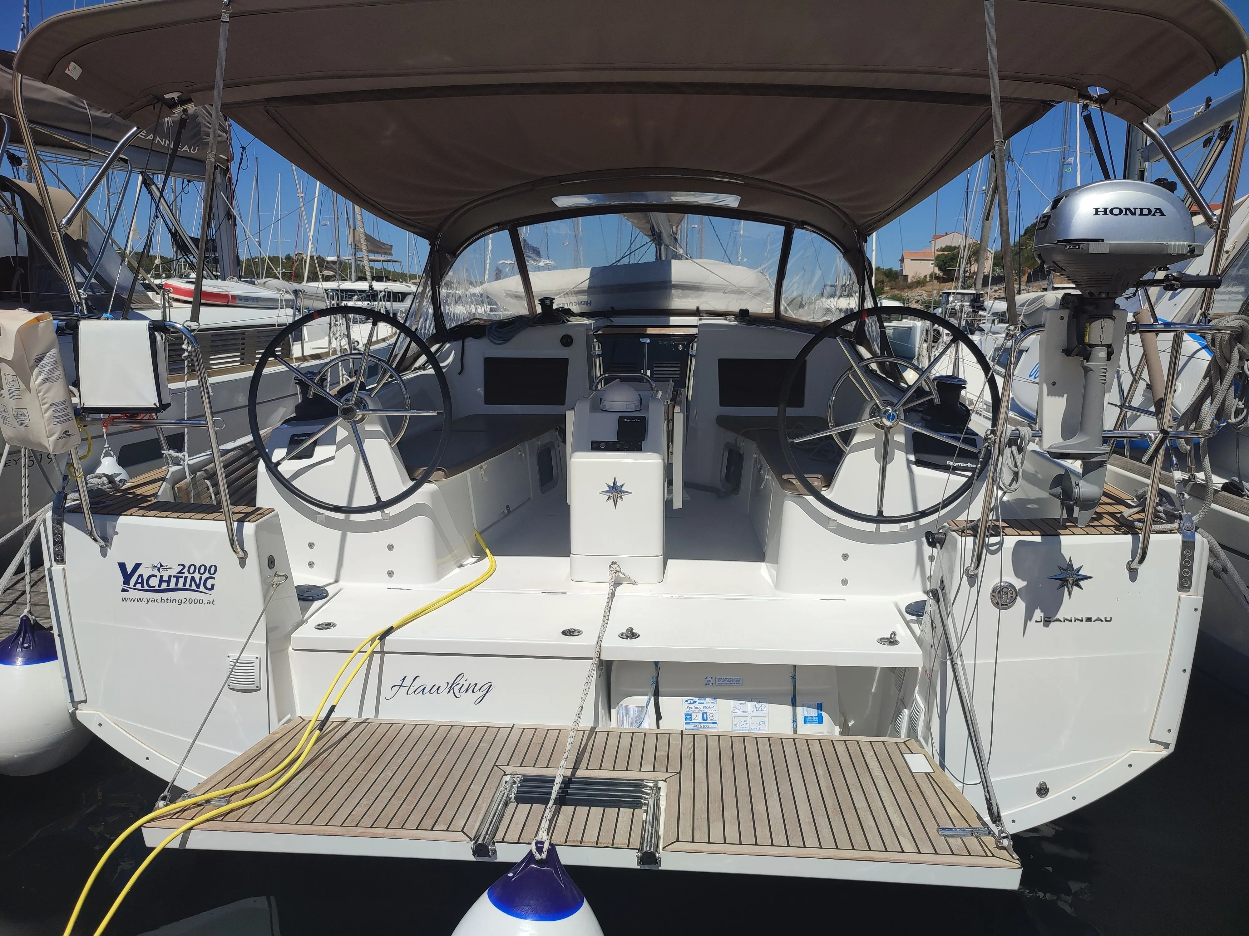 Hawking Charterboot - 3