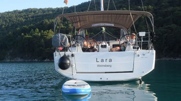 Lara Charterboot - 3