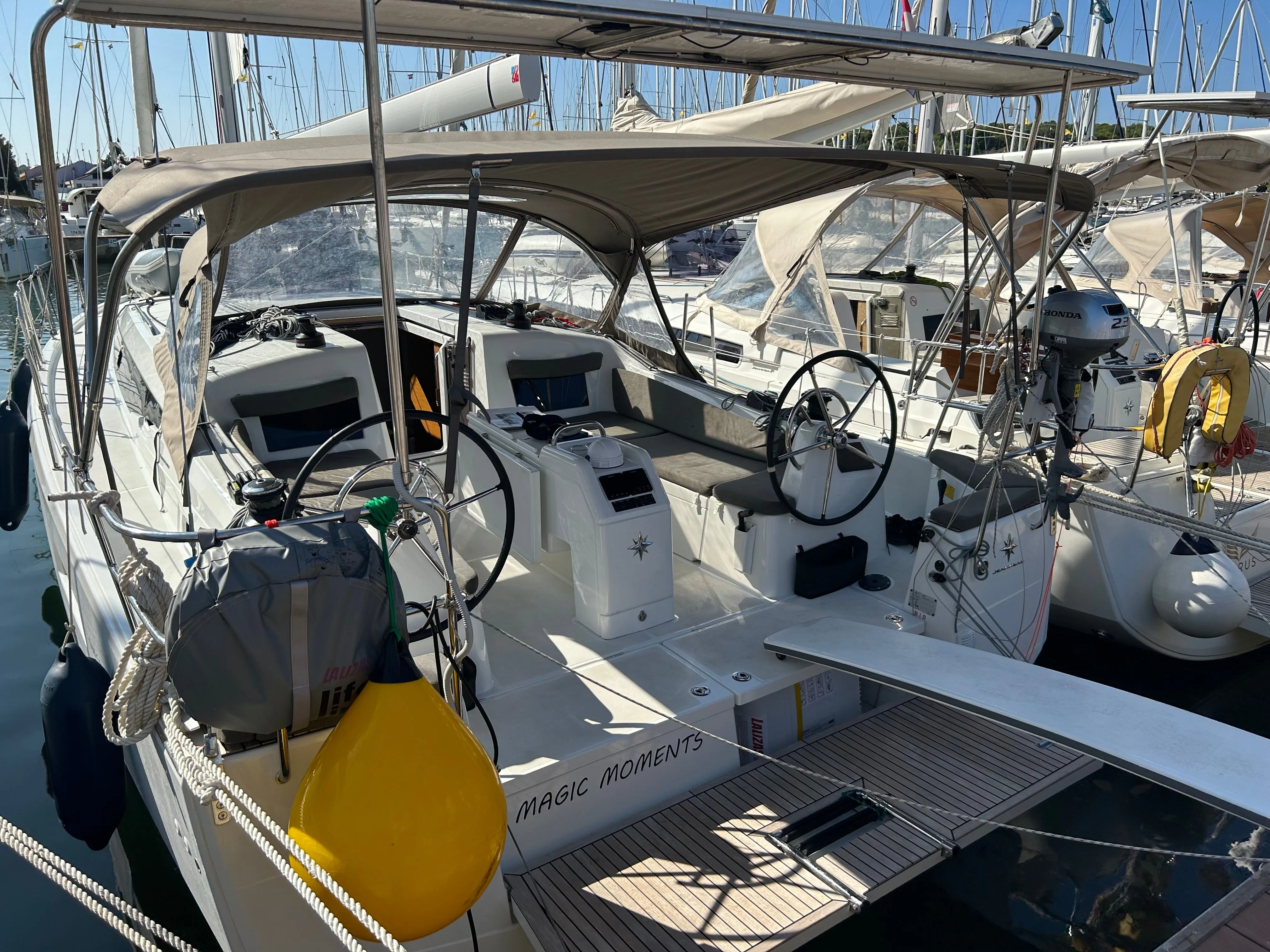 Magic Moments Charterboot - 3