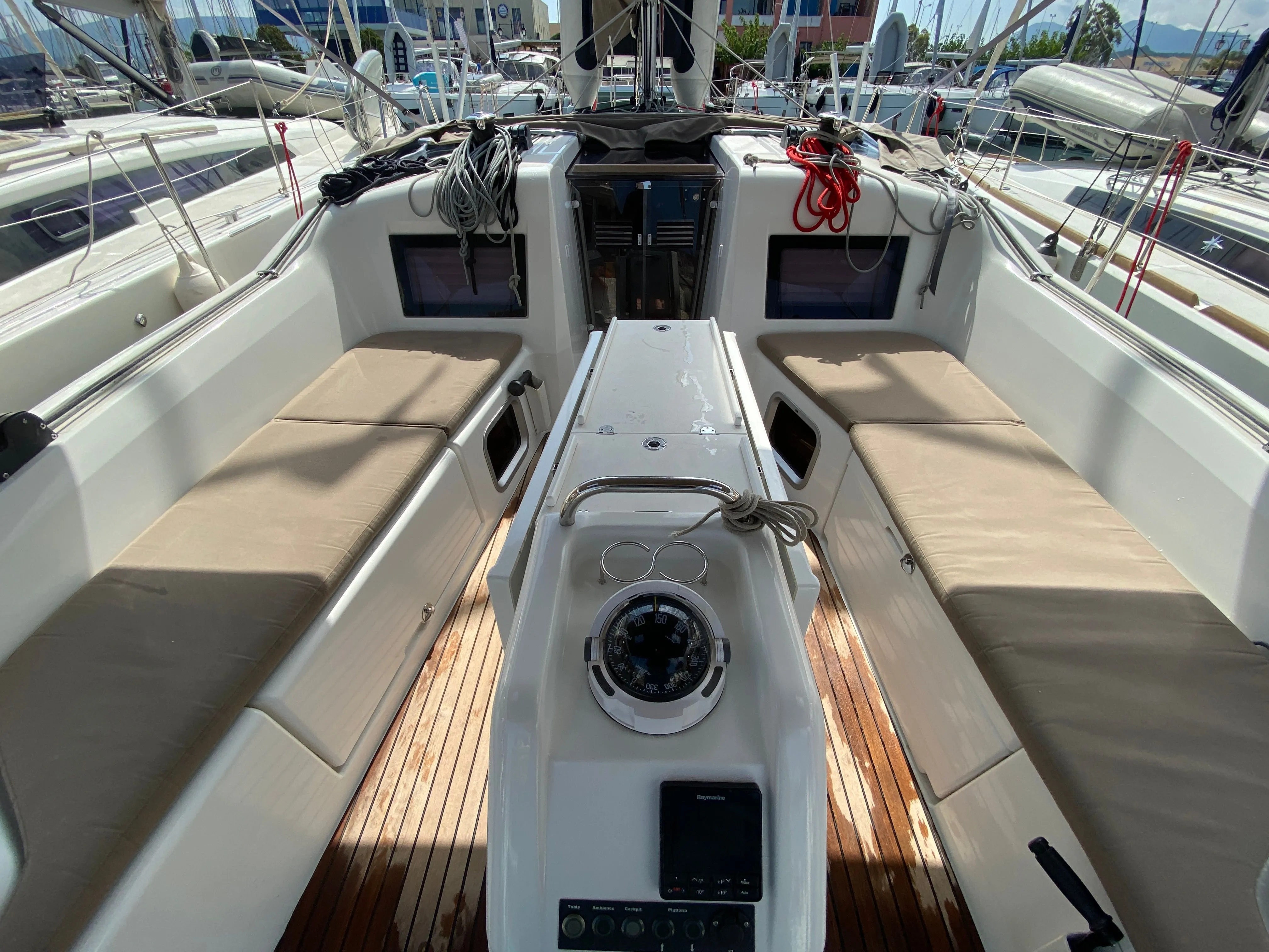 Чартер Meliti - 4