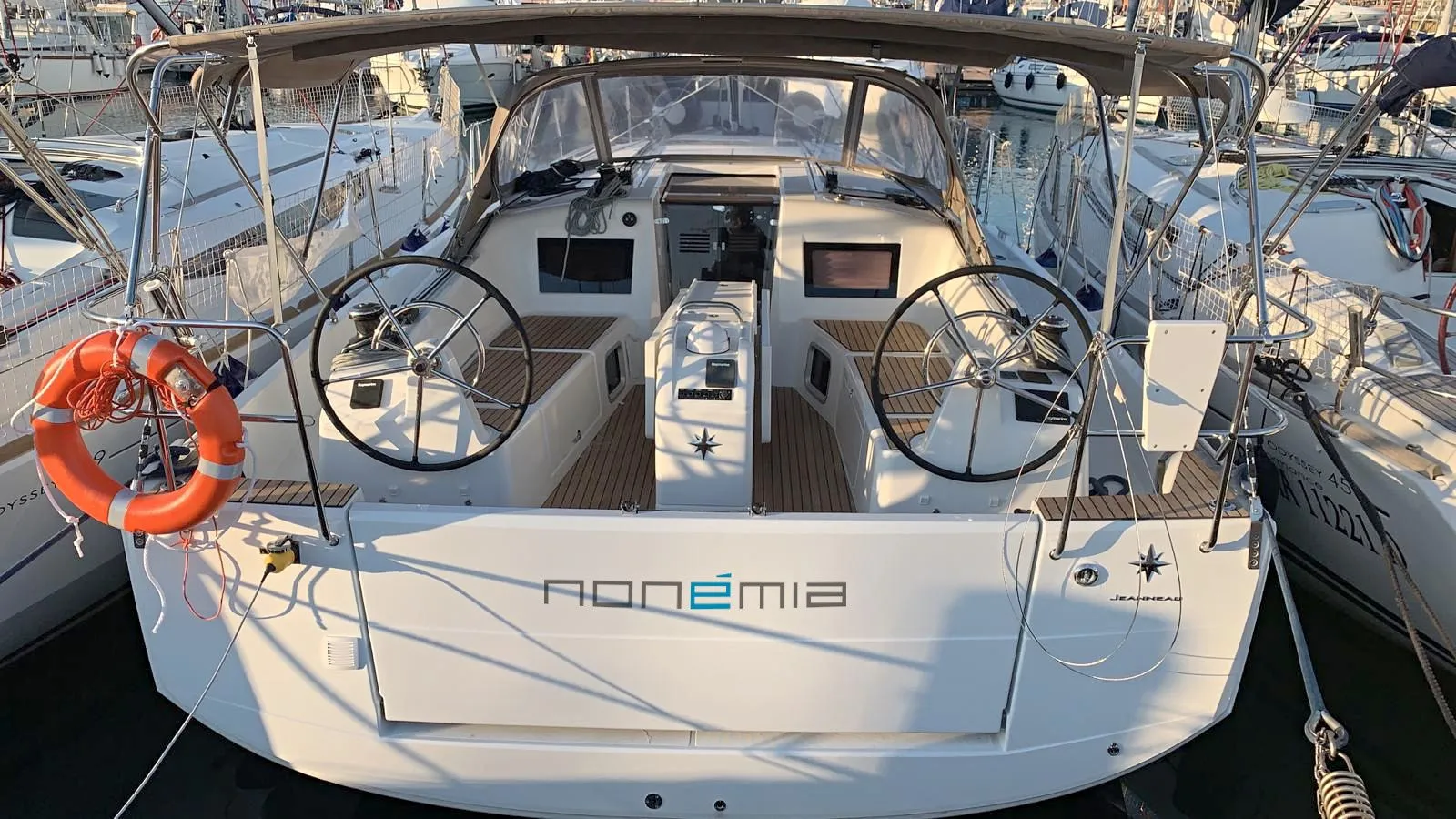 Non è Mia Charter Boat