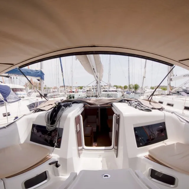 Tomeu Charter Boat