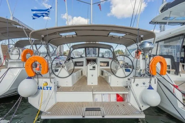 Explore Piso Livadi on a 12.35m 3 Cabin Sailing Yacht Rental