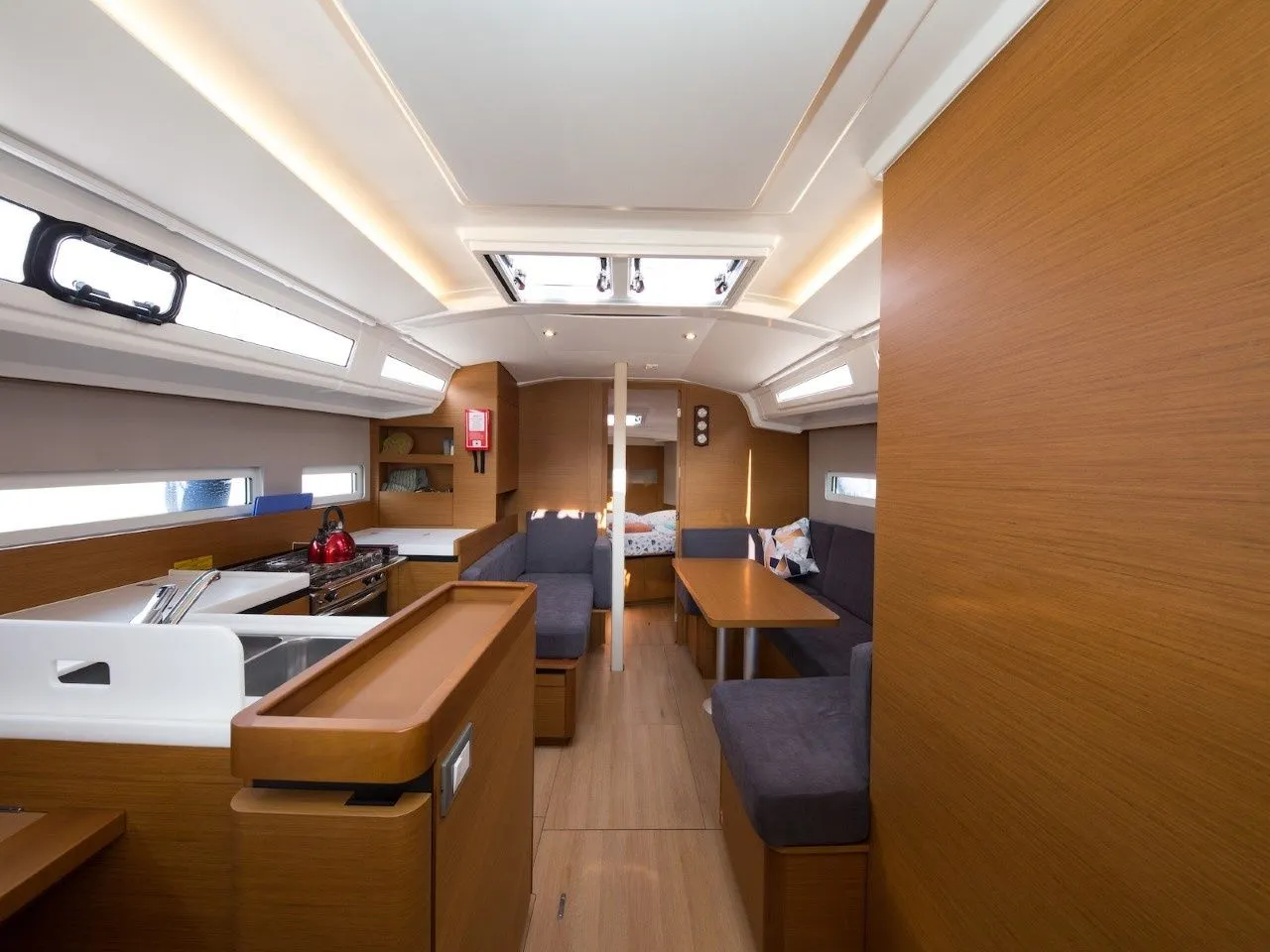 Suncity 3 Mietboot - 5