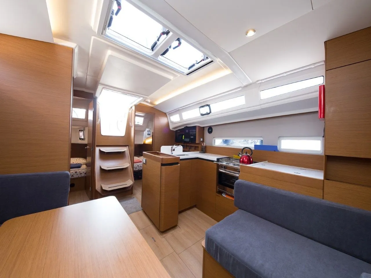 Suncity 3 Mietboot - 4