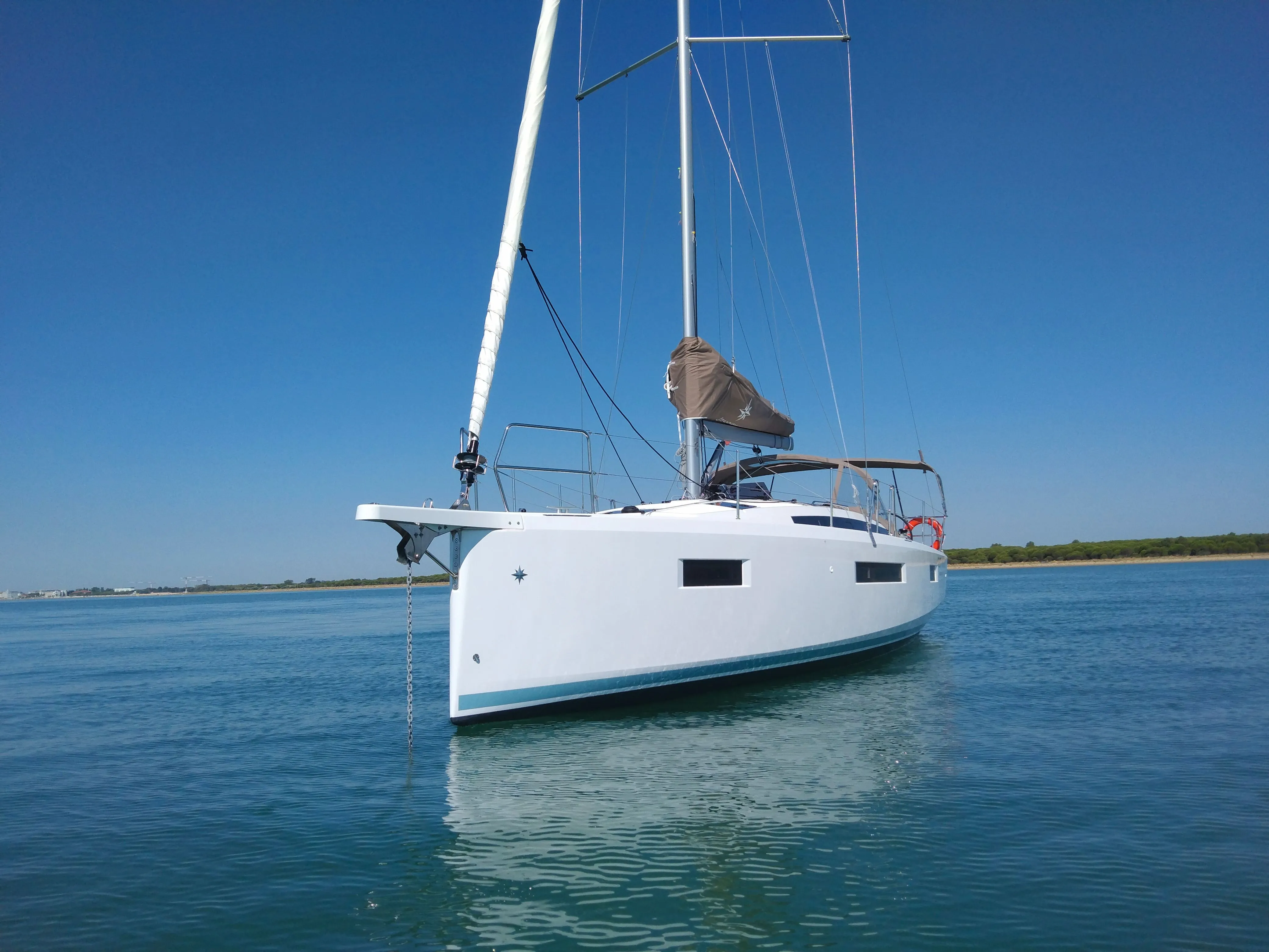 Explore Porto Santa Margherita on a 12.35m Rental Sailing Yacht