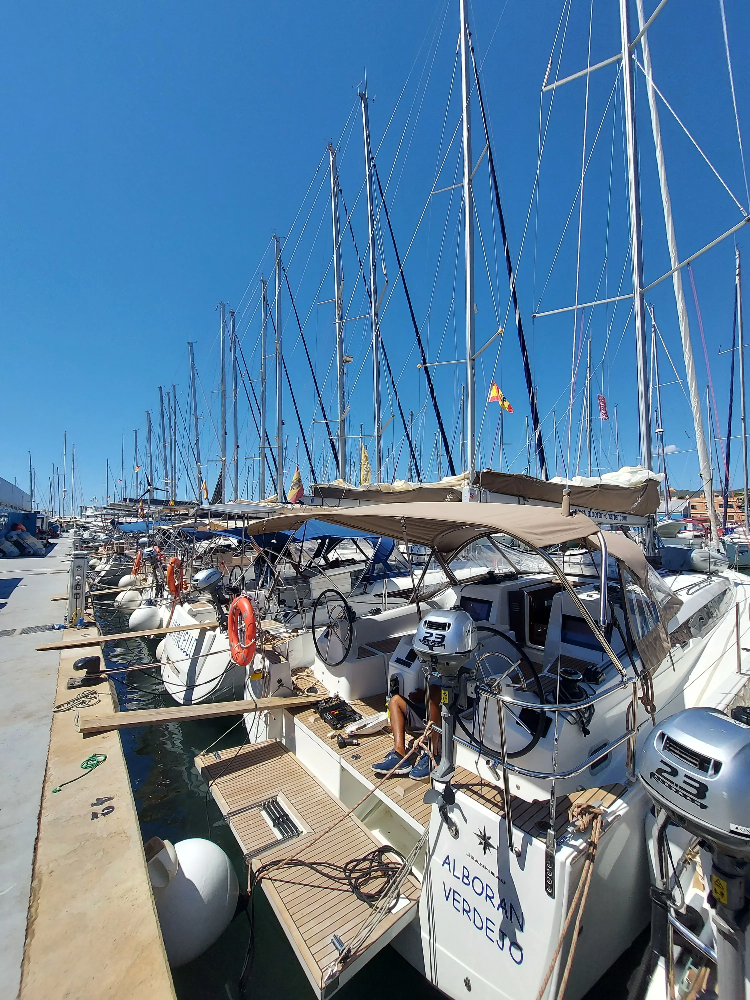 Tekne - Palma de Mallorca 12.35m Kiralık Jeanneau Sun Odyssey 410