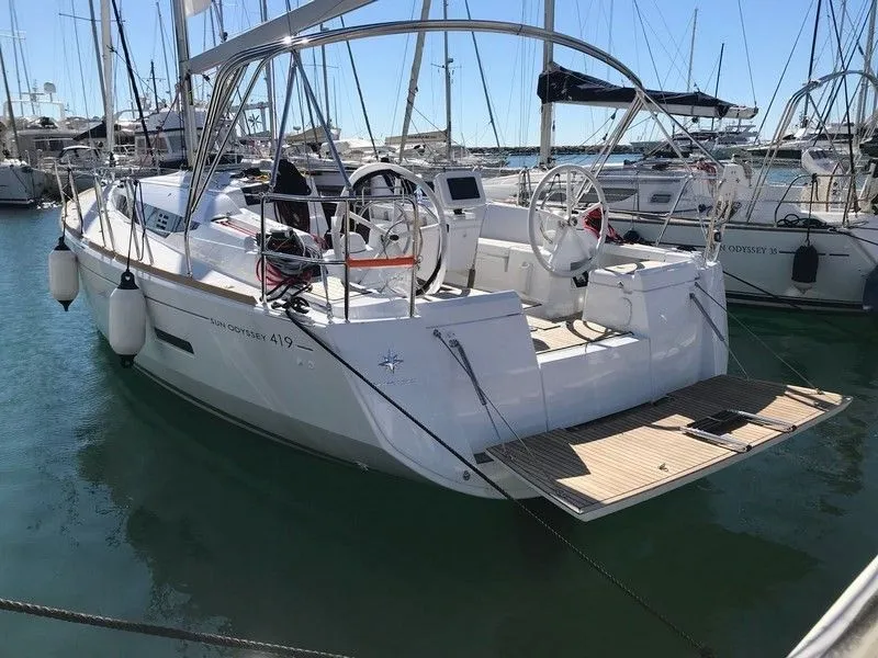 Charter a 12.76m Boat in Largs