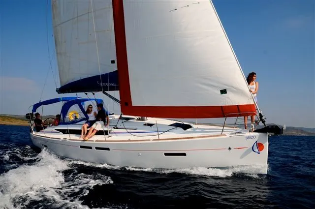 Sunsail 18 Charter Boat