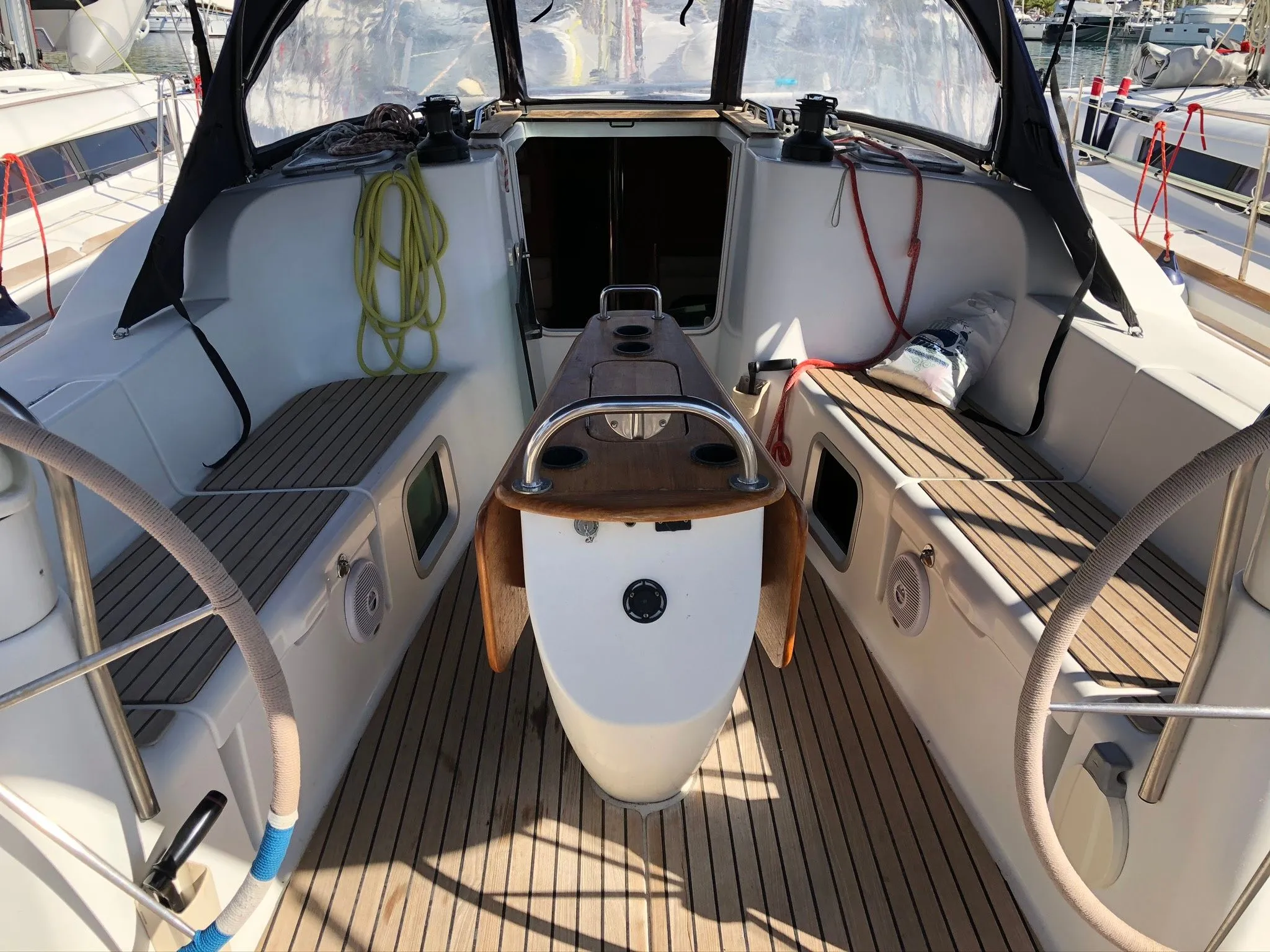 Mas Que Nada Charter Boat - 5
