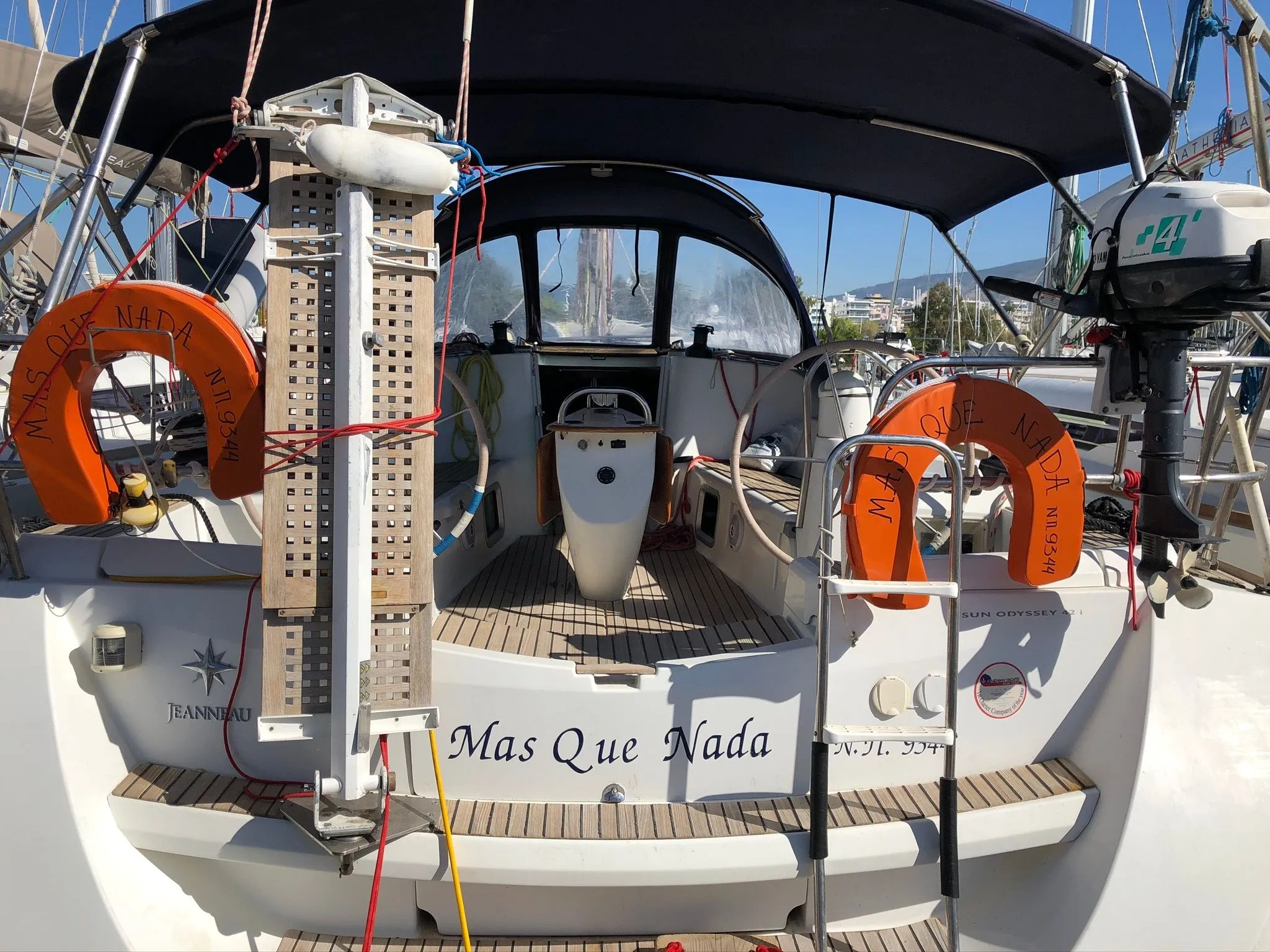 Mas Que Nada Charter Boat - 1