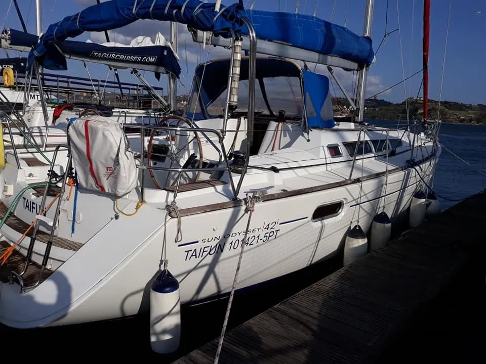 Explore Lisbon on a 12.8m Rental Boat
