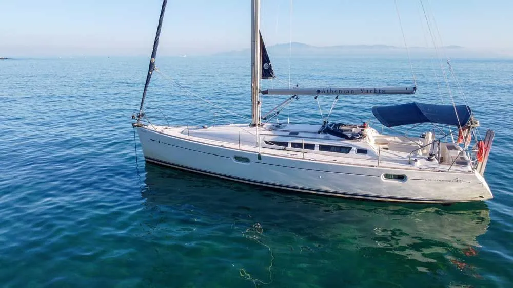 Mesogeios Charter Boat