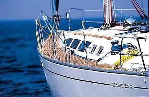 Explore Lisbon on a 13.21m Jeanneau Sun Odyssey 43 Sailing Yacht Rental